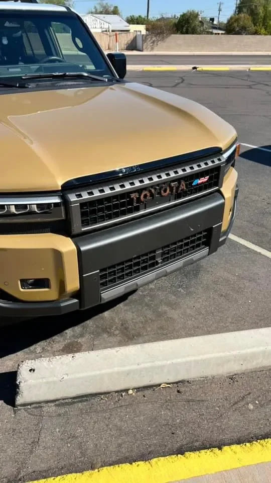 "TOYOTA" Topo Front Grille Emblem Kit - 2024+ Land Cruiser  / 07-14 FJ Cruiser