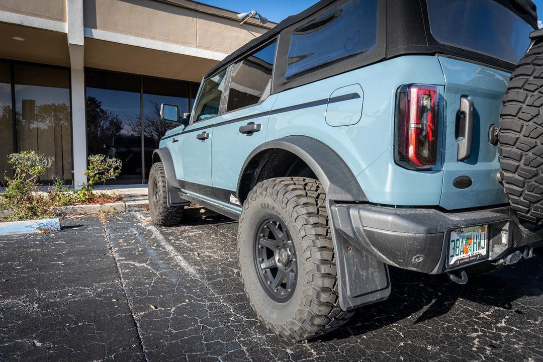 Solid Color Upper Door Spear Stripe Kit - 2021+ Bronco 4 Door (non-Raptor)