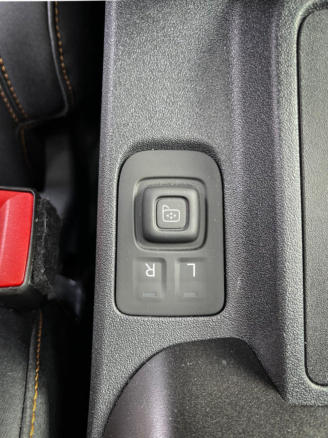 Mirror Adjustment Switch Outline Overlay - 2021+ Bronco