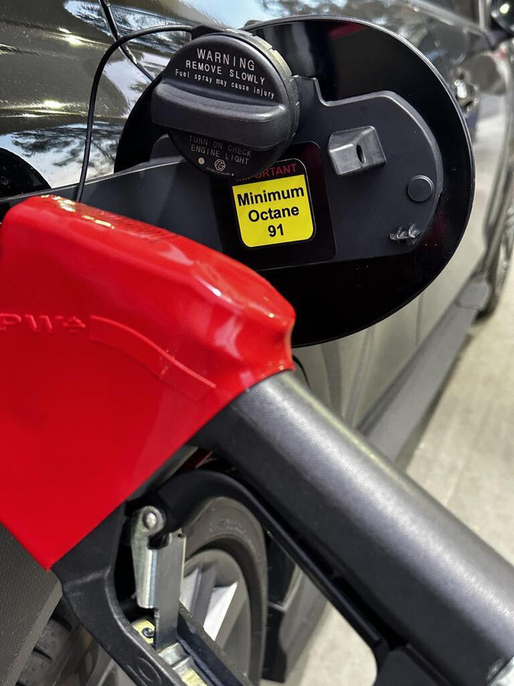 Warning Sticker Minimum Octane Rating (Pair) - Universal